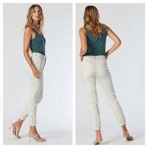 Mavi Anna Slim Jogger
High Rise | Cloud Dancer Casual Comfort pants size 25 NWT